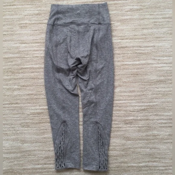 Lululemon True Self Crop II Legging Heathered Slate Size 4 - Picture 7 of 16